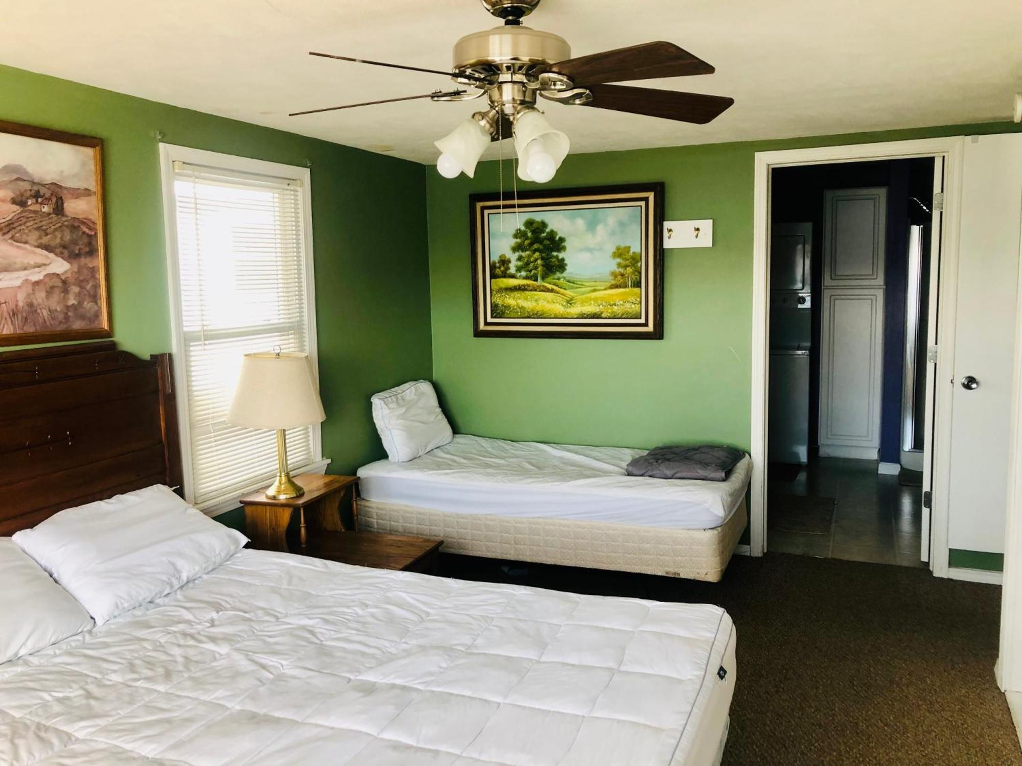 The Wellington Lake Cottage Middlebury ภายนอก รูปภาพ